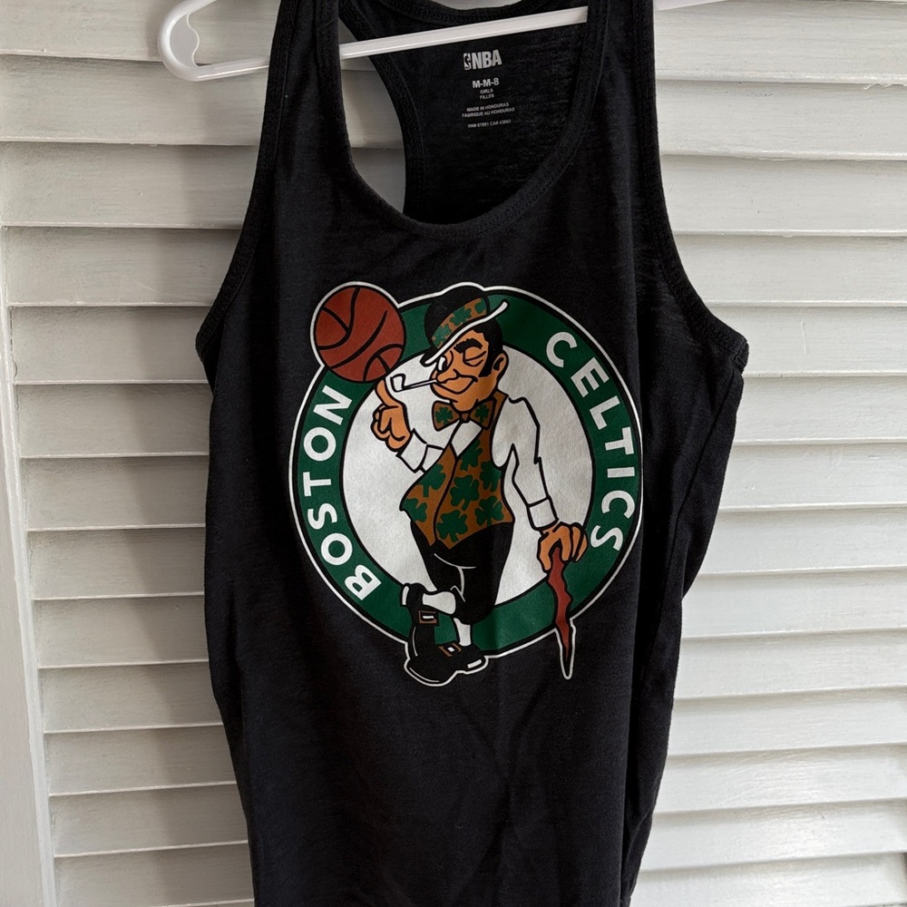 Girls NBA Boston Celtics Black Logo Tank Top, size medium (8)
